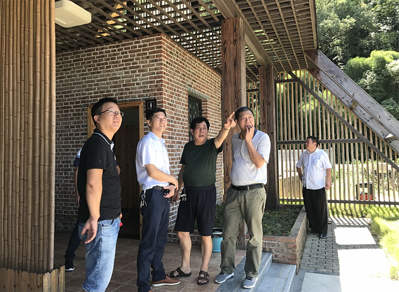 區城建投公司參觀開化“廁所文化”助力文明城市創建