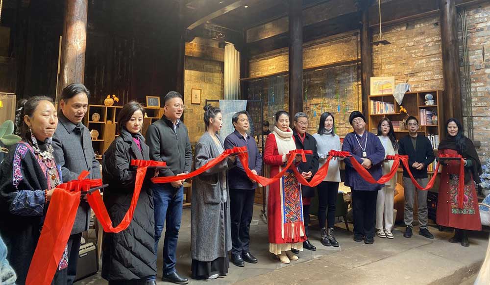 藍屋藝術館開業，為鄉村業態增活力