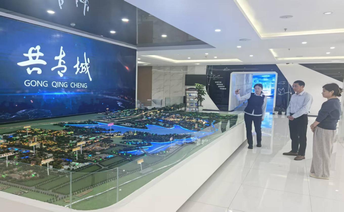 區國投集團赴贛皖兩地基金小鎮考察取經  助力鳳霞基金小村構建金融服務新高地